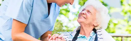 Cuidados auxiliares de enfermería en geriatría