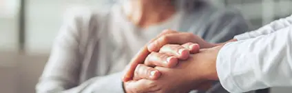 Cuidados de la persona anciana con trastornos degenerativos, enfermedades de Parkinson y Alzheimer en el ámbito sanitario