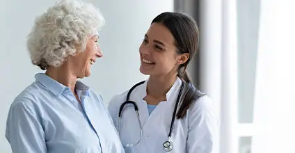 Apoyo psicosocial, atención relacional y comunicativa en instituciones