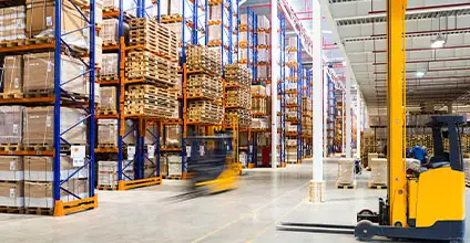 Operaciones con carretillas elevadoras conforme UNE 58451