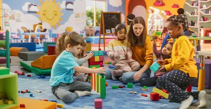 La organización y la atención a la persona menor en las ludotecas