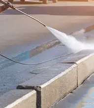 Limpieza, tratamiento y mantenimiento de suelos, paredes y techos en edificios y locales