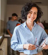 Aplicación técnica de movilidad, orientación y deambulación en los desplazamientos internos por el centro educativo del alumnado con necesidades educativas especiales (ACNEE)