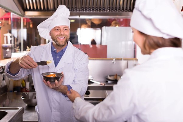 Habilidades de un ayudante de cocina