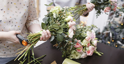 realizacion-de-composiciones-florales-centros-y-ramos